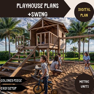 Puede incluir: Plano digital para una casa de juegos de madera con columpio. La casa de juegos es de madera marrón claro y cuenta con una escalera, un balcón y un columpio. La imagen incluye el texto "PLAYHOUSE PLANS +SWING", "DIGITAL PLAN", "COLORED PIECE", "EASY SETUP" y "METRIC UNITS".