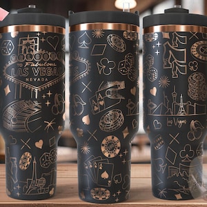 Envoltura SVG para vaso de póker de casino, archivo de grabado láser de 40 oz, diseño digital compatible con rotatorio, SVG para viajes y pasatiempos