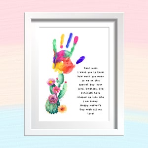 Huella de la mano del Día de la Madre imprimible, artesanía de bricolaje de cactus floreciente, regalo personalizado para mamá, recuerdo personalizable con la huella de la mano del niño