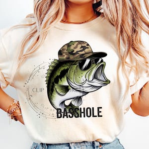 Diseño de sublimación de Basshole, pez lubina divertido PNG, descarga digital de pesca de lubina, archivo digital de pescador sarcástico para diseño de camiseta divertida