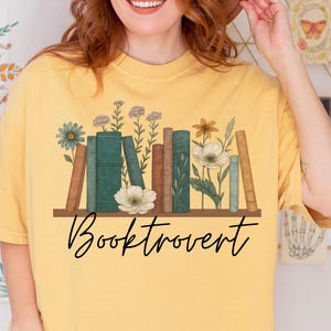 Comfort Colors Booktrovert T-Shirt, Floral Books T-Shirt, Librarian Gift, Cozy Bookworm Tee, Perfect for Readers Gift, Casual Reading Wear
