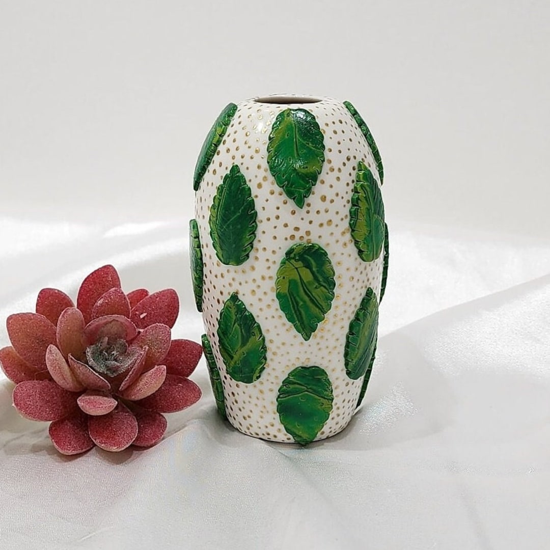 Mini Leaf Bud Vase, Ceramic Small Flower Holder, Green Table Decor