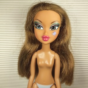Preowned Bratz Fashion Pixiez Doll Yasmin