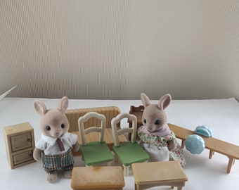 Calico Critters Sylvanian family dollhouse furniture with accessories children room