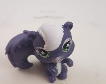 Hasbro Littlest Pet Shop Purple Skunk Green Star #961