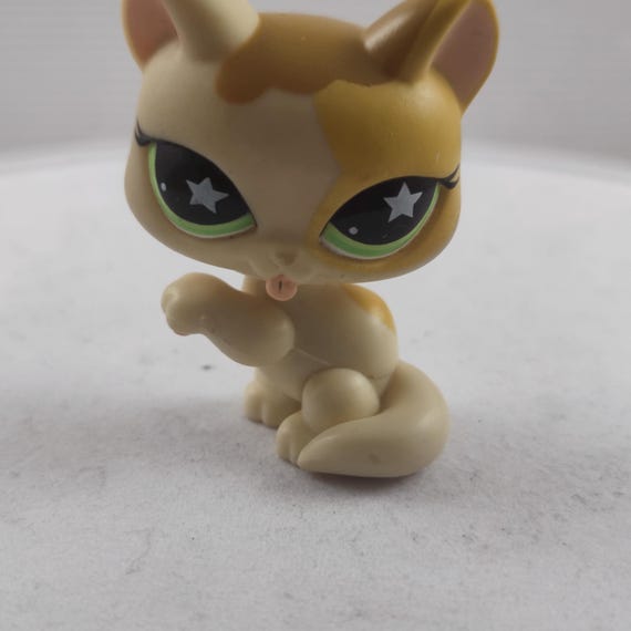 LPS リトルペットショップ #832 猫 イエローグリーン スターアイ