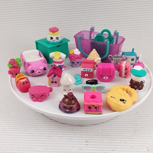 Vintage shopkins toys set
