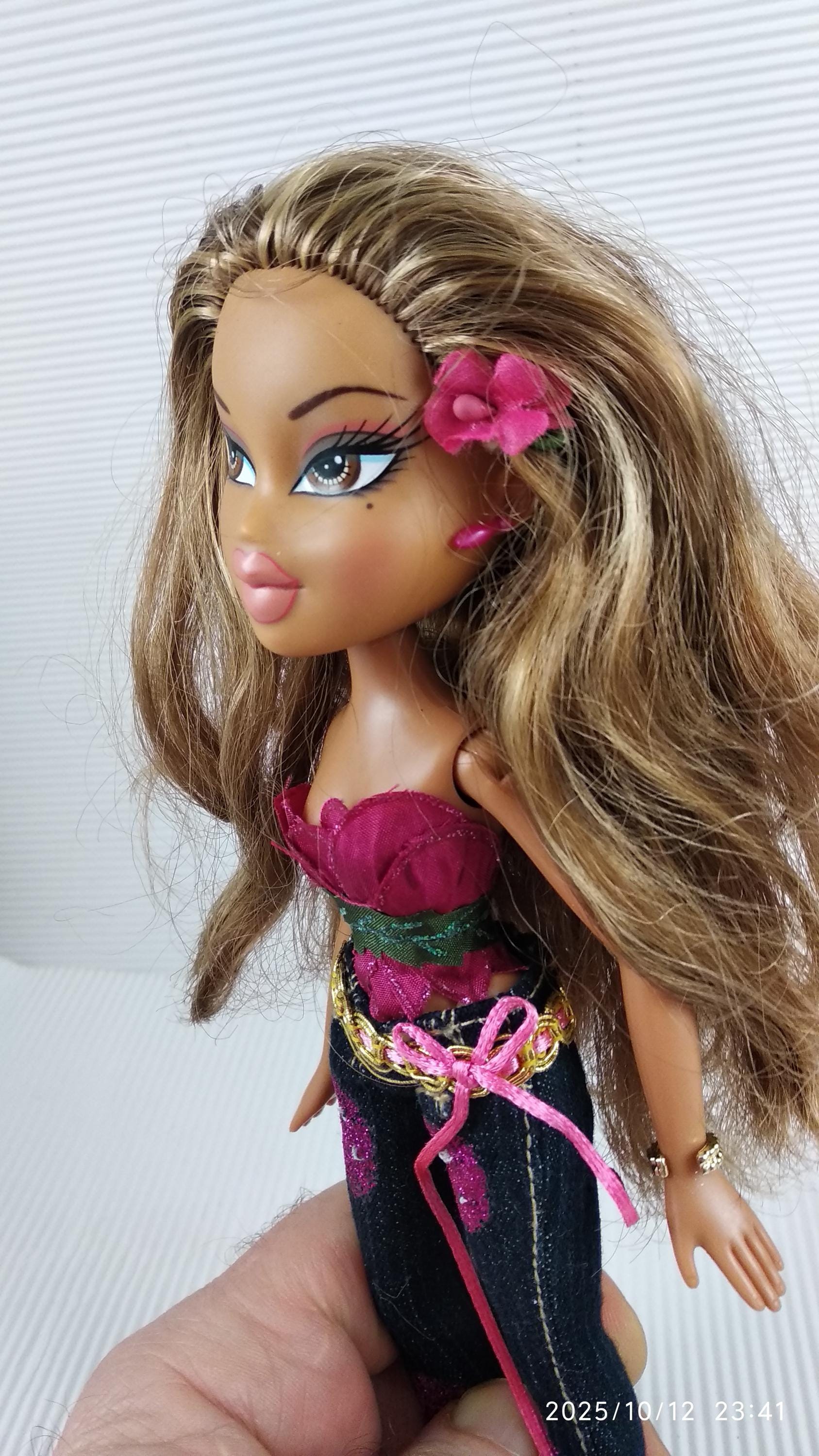 ブラッツ人形 ヤスミン フラワーガール 正規品 MGA コレクター向け