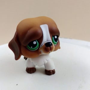 Littlest Pet Shop Saint Bernard Dog LPS Pet #335 White Dots on Green Eyes