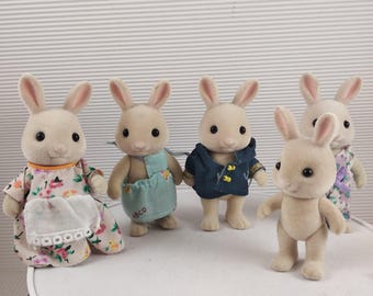 Familias de Sylvanian Conejo Lechero Periwinkle Familia de cinco