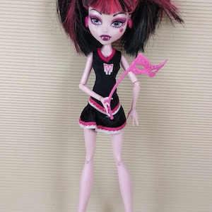 Original Monster high dolls dressed collectible Draculaura