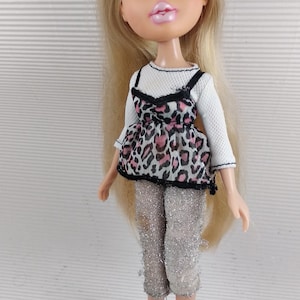 2010 Bratz 10th Anniversary CLOE Fashion Doll RARE MGA Entertainment