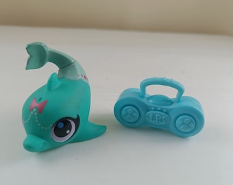 green DOLPHIN FISH #3060 - Littlest Pet Shop - Hasbro LPS action figure