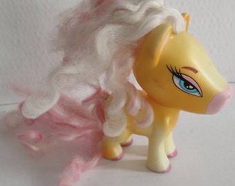 Bratz Ponyz Babyz: Caballo de juguete MGA con pelo largo rubio y rosa