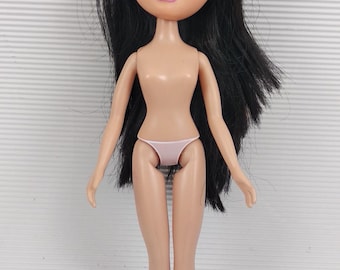 Boneca Bratz Jade Autêntica MGA Colecionável ou para Repintar ou Outros Projetos