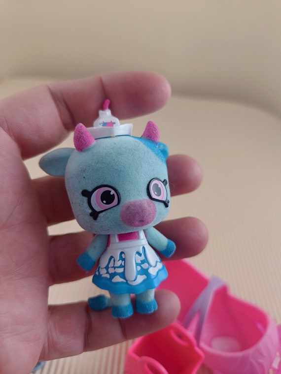 Shopkins Pink Dress Blue Bow Daniella Dress Shopkins Wiki Fandom