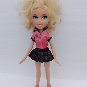 Bratz Dolls Cloe Authentic MGA Collectible or For Repaint Or Other Projects