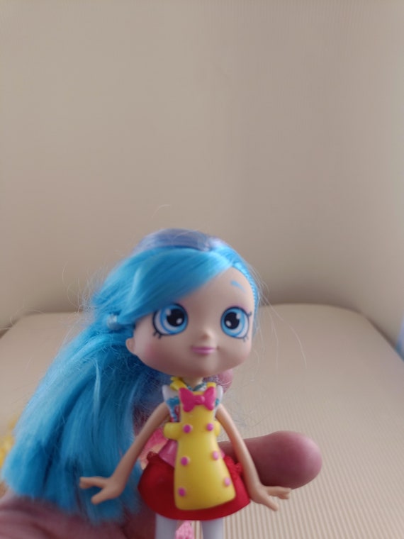 Vintage Shopkins Toys Set- One Doll With Accessories