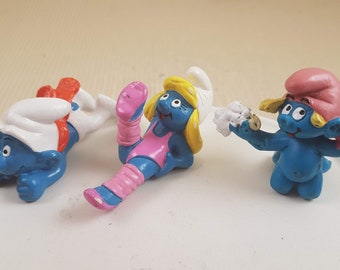 Schleich Flying Smurf with red scarf, Smurfs 20183 Aerobic Smurfette, 20448-&#39;Smurf Baby Bathing, Peyo Figurine