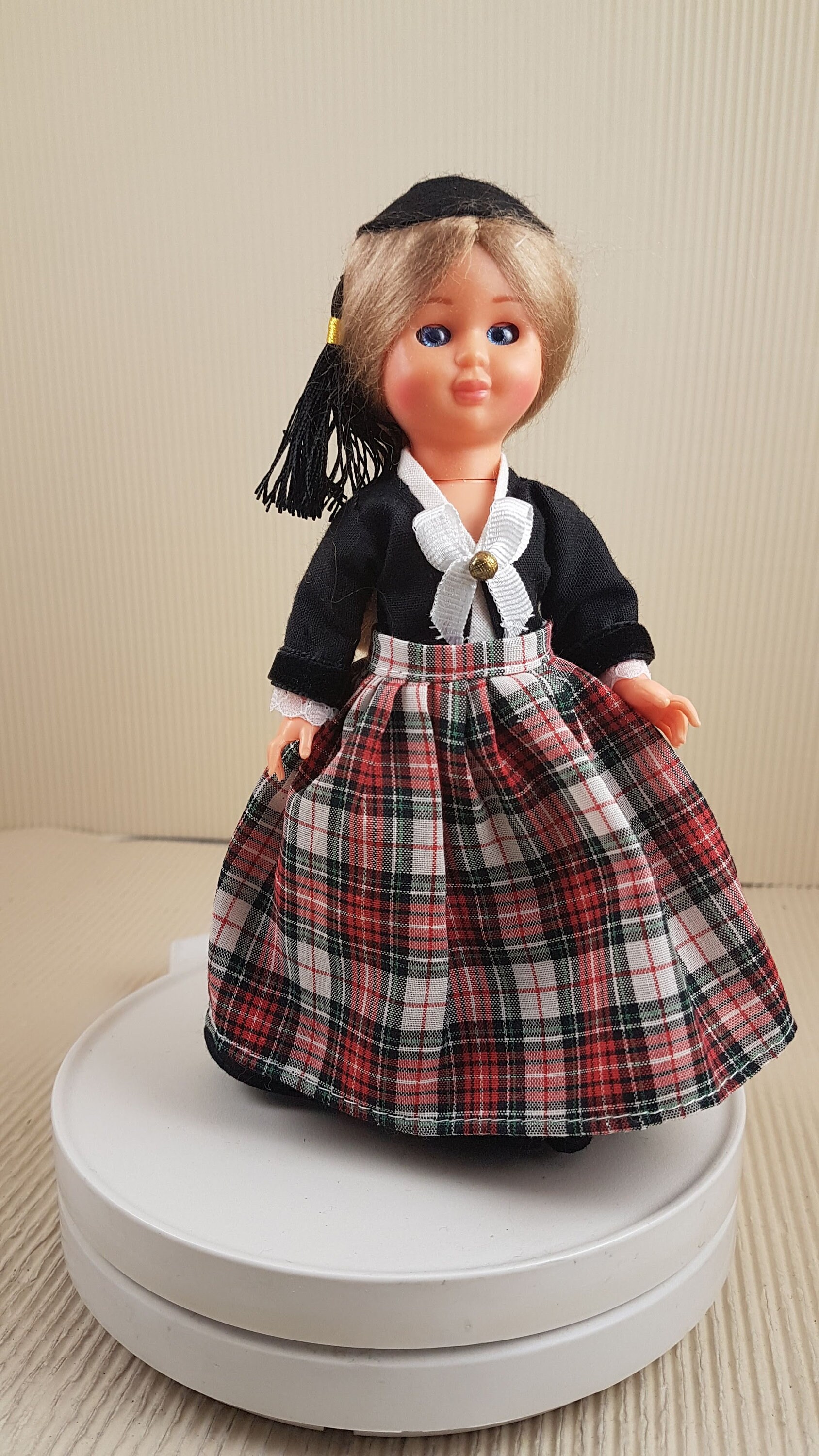 Vintage doll collectible folklore doll antique handpainted traditional national costume Iceland