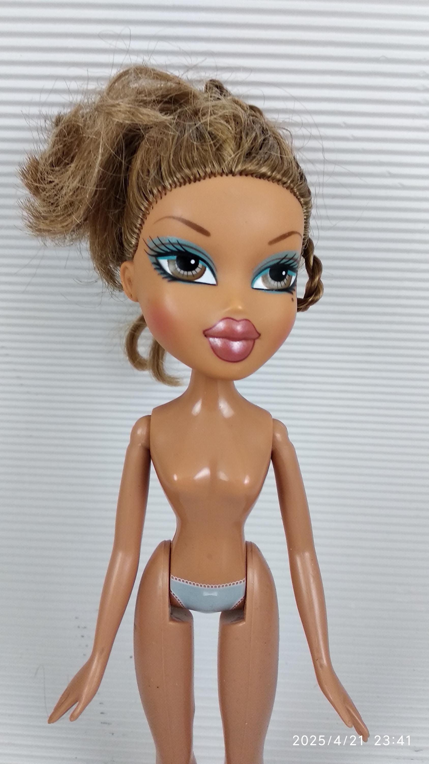 ブラッツドールズ(ヤスミン) il_fullxfull.6809477006_pwkb.jpg