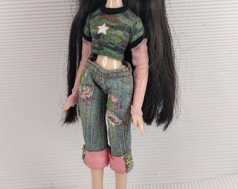 Boneca Bratz Princesa Jade Autêntica MGA Colecionável ou para Repintura ou Outros Projetos