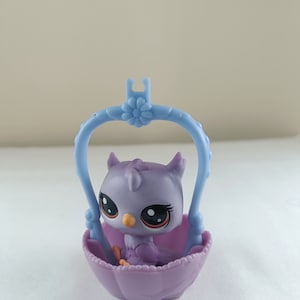 Littlest Pet Shop Authentic # 1-77 Oona Owler Violet Purple Owl G6
