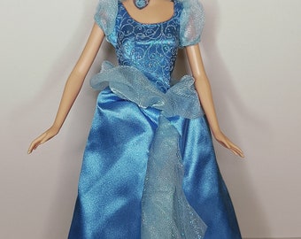 Mattel Disney Sparkling Princess Cinderella Fashion doll