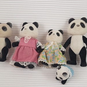 Calico Critters Panda Familie von 5, Sylvanian Familie