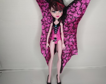 Original Monster high dolls dressed collectible Draculaura