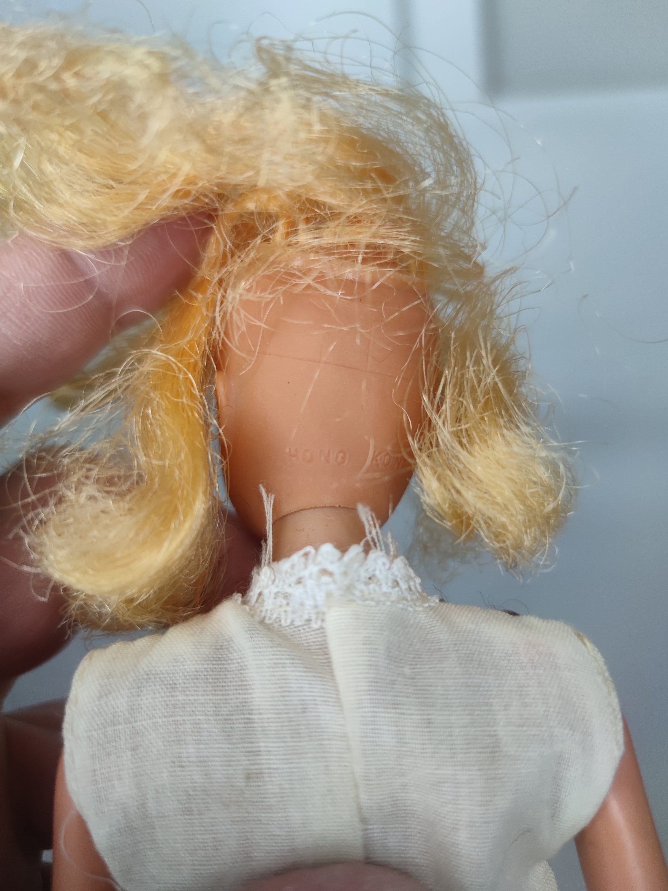 Valisette-penderie Barbie 1968, Barbie & ses vêtements / accessoires