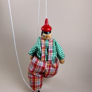 Vintage Pre Owned Pinocchio Puppet Marionette String Puppet Wood Toys and Games