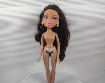 Boneca Bratz Yasmin vintage autêntica