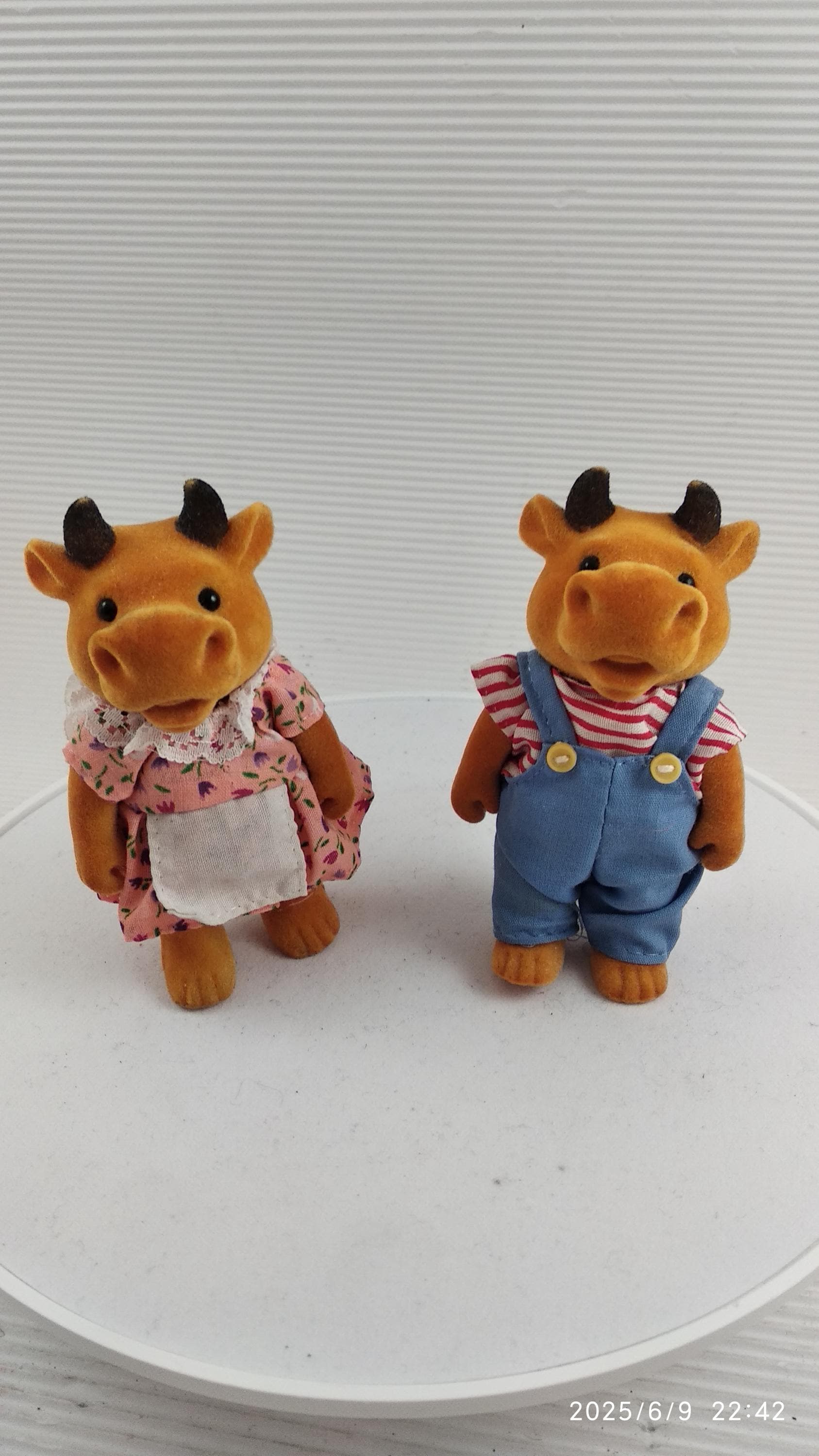 1980's Vintage Forest Families COW Dad Mom - Etsy