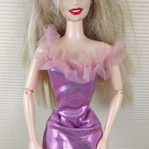 1991 Barbie Girl Fashion Doll Blonde Hair Articulated Arms