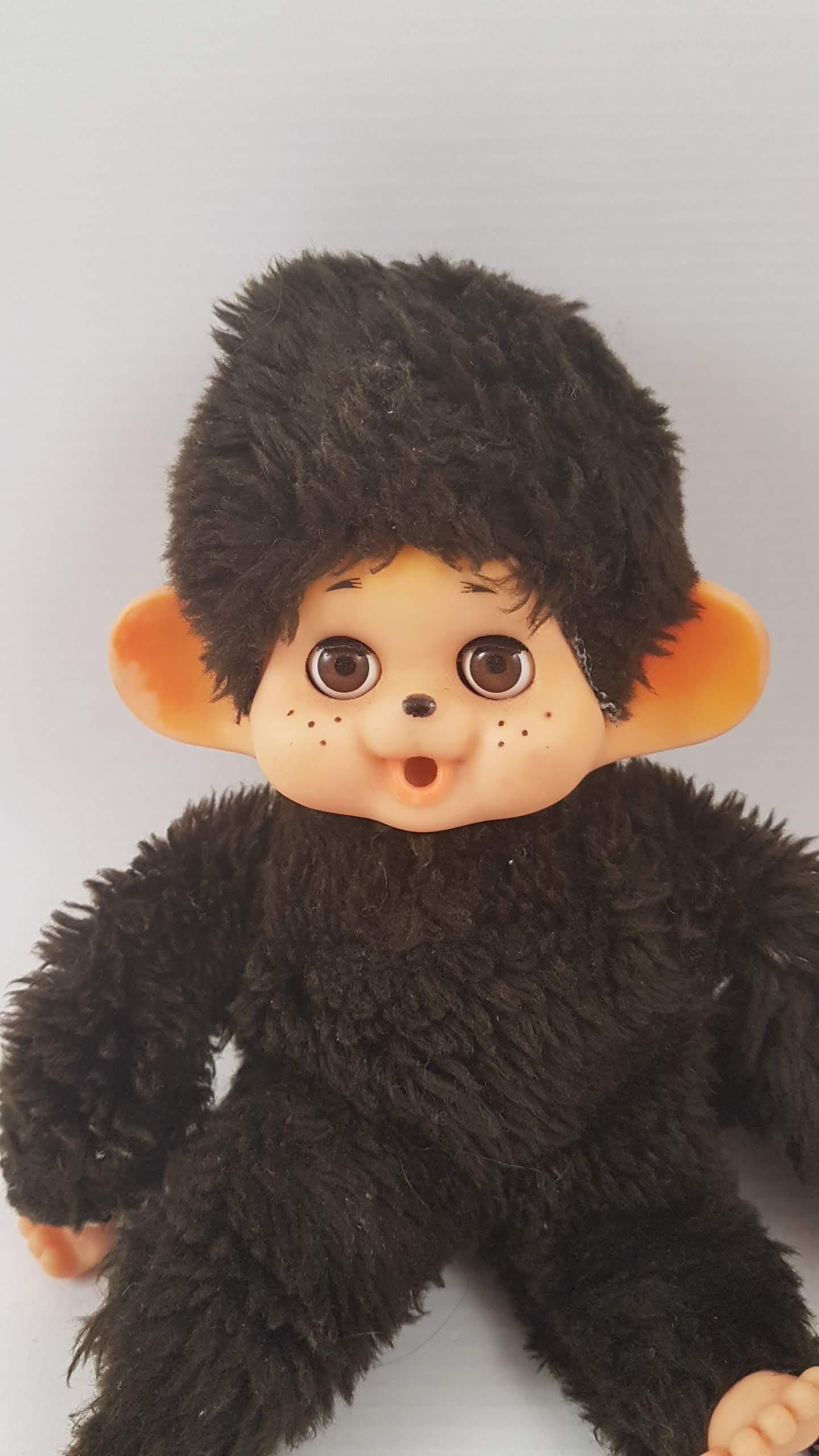 ヴィンテージモンチッチ人形：おしゃぶりを持つ小さな猿の女の子