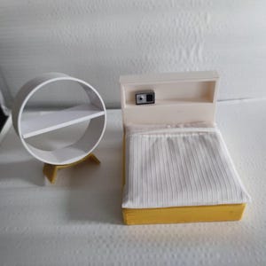 Lundby original bedroom bed, tiny accessories inclusive
