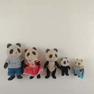 Calico Critters Panda Familie von 5, Sylvanian Familie