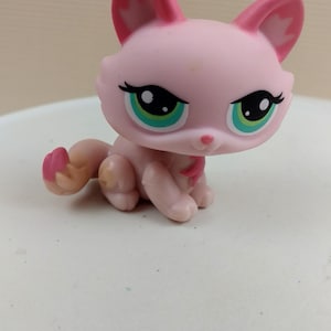 LPS Adorable Kitten #1345 Authentic Littlest Pet Shop  Hasbro  Collector Toys