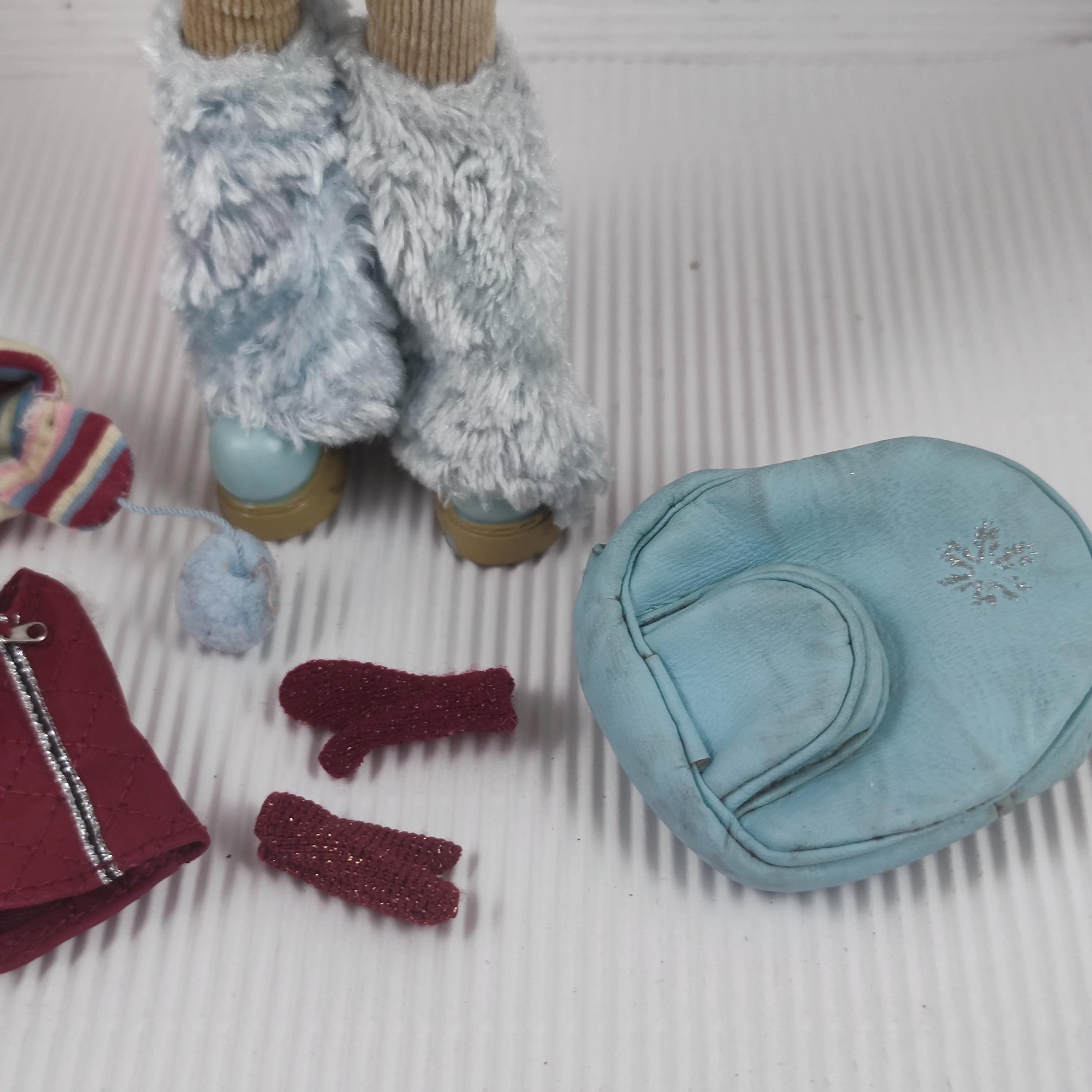 MGA Bratz lot wintertime wonderland Sasha clothes skirt
