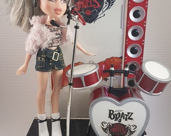 Poupée Bratz authentique MGA Jade Rock Angelz à collectionner ou à repeindre ou pour d'autres projets