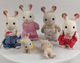 Familias de Sylvanian Familia de conejos de leche bígaro con bebés