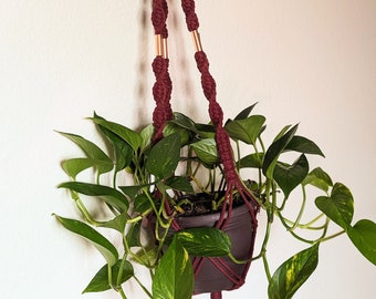 Plant Lover Gift! Macramé Plantholder with tassel Indoor Outdoor Decor