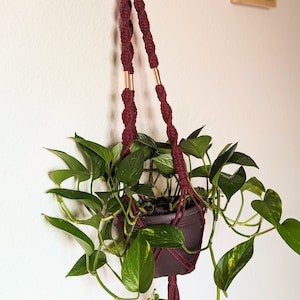 Plant Lover Gift! Macramé Plantholder with tassel Indoor Outdoor Decor