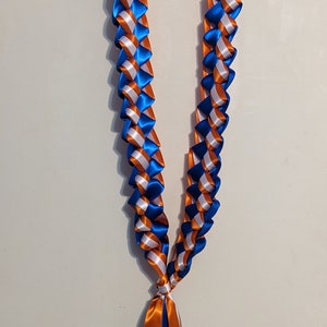 Graduation Lei (3 Colors)/Personalize/Customize Colors