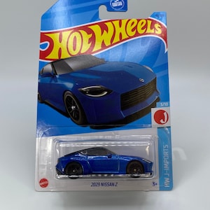 Hot Wheels 2023 Nissan Z Blue - Gift for collectors