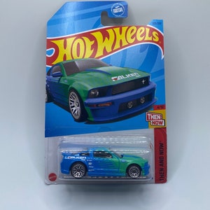 Hot Wheels &#39;07 Ford Mustang - Gift for collectors