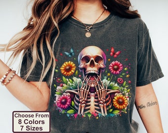 Comfort Kleuren Boho Laughing Skeleton Shirt Verjaardagscadeau, Wildflower Print TShirt voor retro-stijlliefhebbers en Flower Power-fans