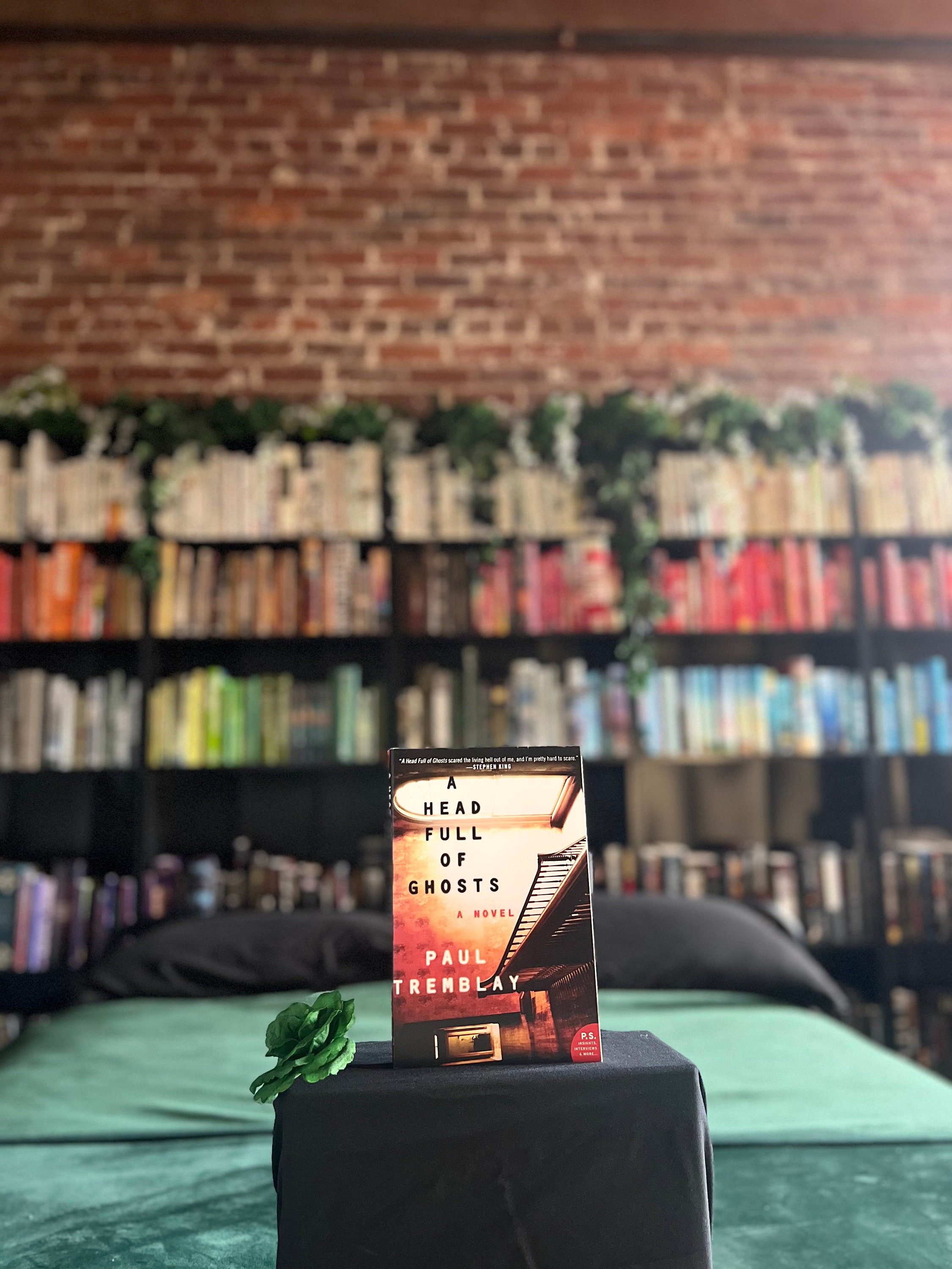 Paul Tremblay A Head Full of Ghosts L Fiction L 62363247 Etsy