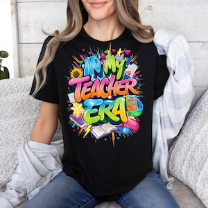 En mi era de maestros PNG, Regreso a la escuela Diseño de camisa de maestro floral retro PNG, Maestros, Citas de maestros, Bruh We Are Back, Camisa de la escuela PNG